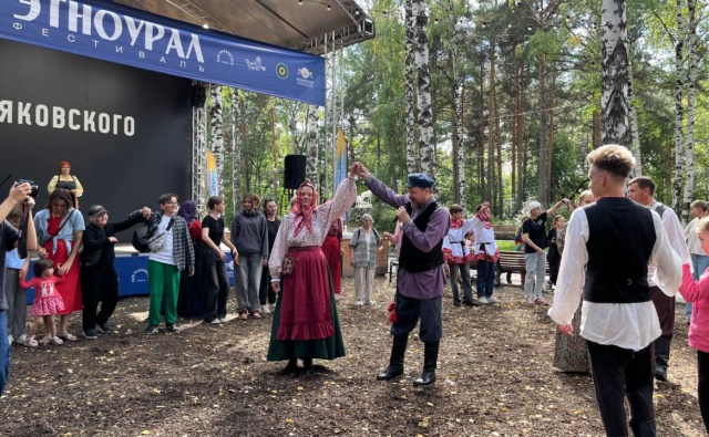 Традиционная русская вечерка на фестивале…
