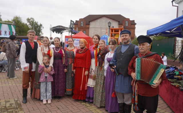 Гуляние в Красноуфимске